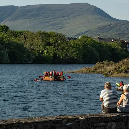 펜션 Cosy Stone On The Shores Of River