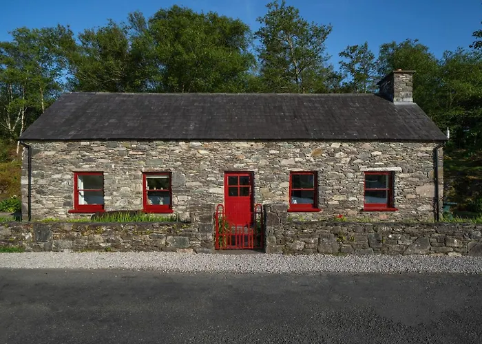 Casa vacanze Cosy Stone On The Shores Of River *