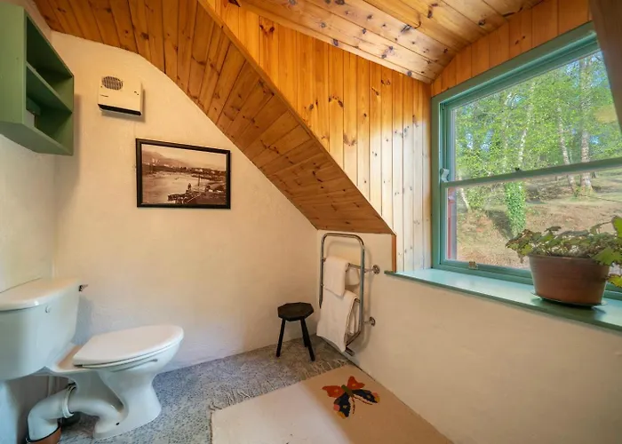 Cosy Stone On The Shores Of River Casa vacanze