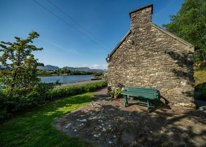 Cosy Stone On The Shores Of River Casa vacanze Sneem